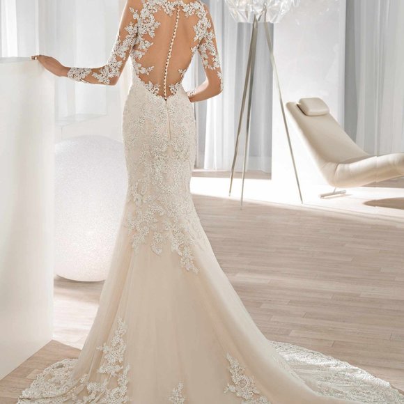 Demetrios #639 Unworn wedding dress - Picture 2 of 4